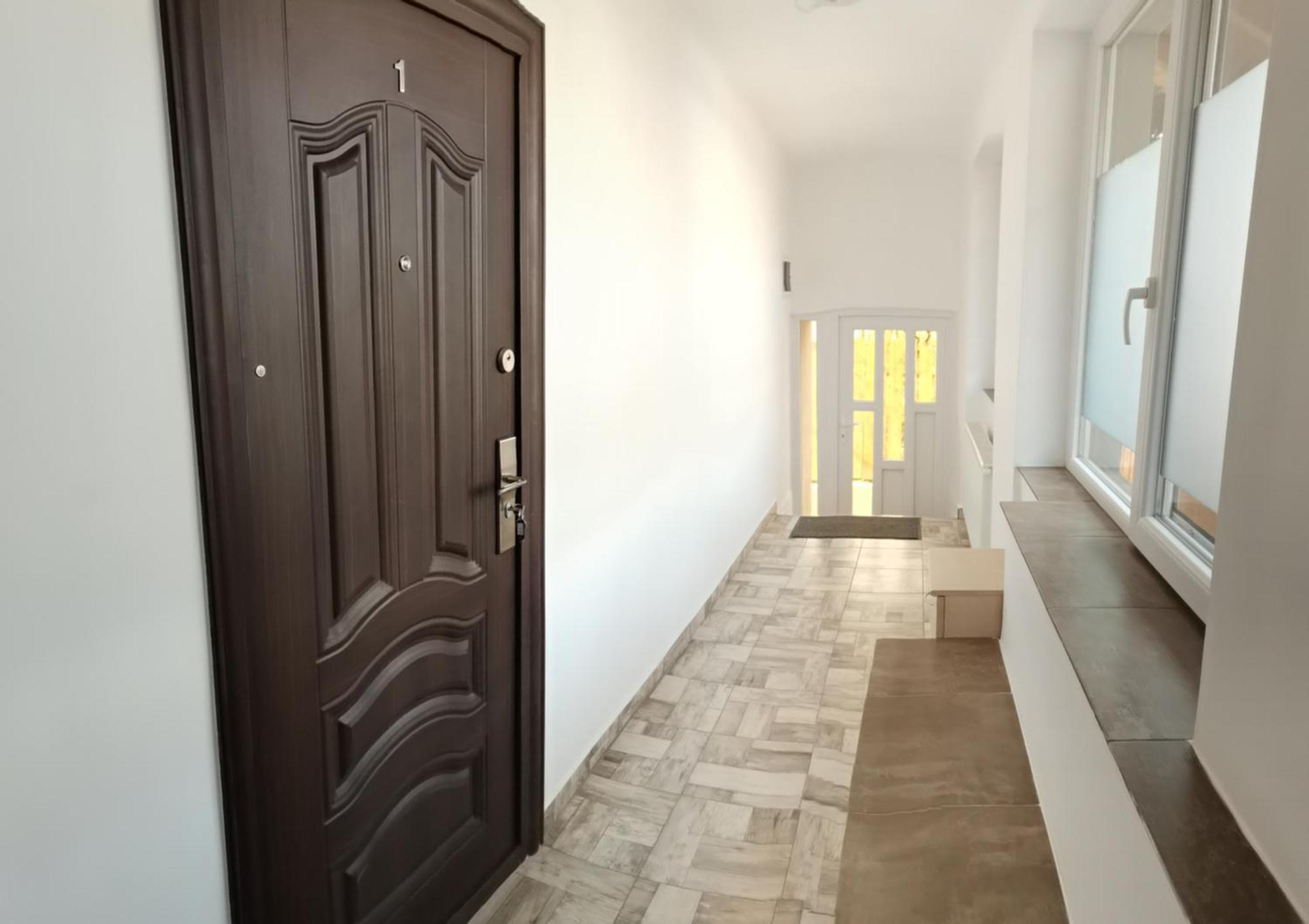 Carla'S Place Ap1 Oradea Exterior photo